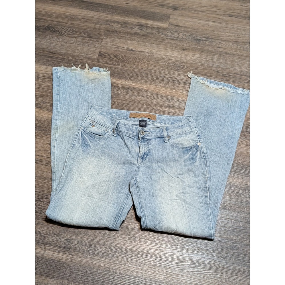 Vanilla Star Womens Low Rise Bootcut Jeans Light Wash Distressed Blue Size 9